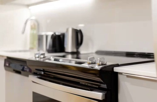 Cite Multimedia Apartment | Elegant Escape 2BR | Pool and Gym