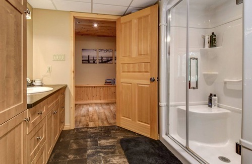 Madawaska Apartment | Enjoy 3 bed, Lower Level Waterfront on 280 acres