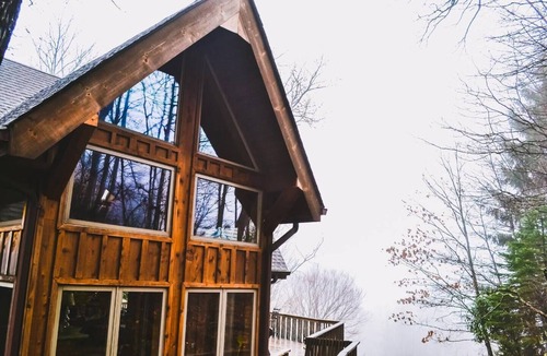 Burnsville Cabin | Enjoy this custom built home within the exclusive Mountain Air, Resort