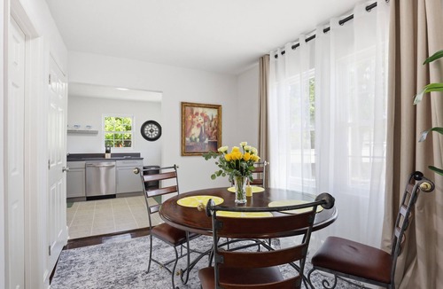 Parker House | Enjoyable 3-bedroom house with AC in charming Greenville