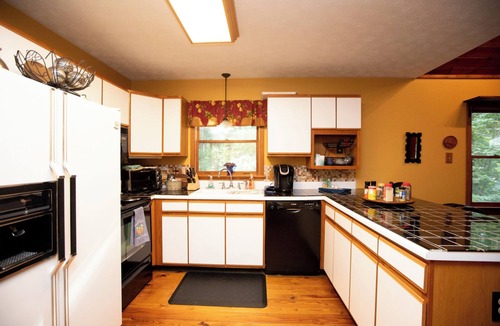 Andersonville Ski Chalet | Entire chalet in Farmville, Virginia 8 guests 3 bedrooms 4 beds 2 baths