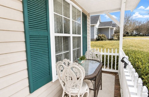 Paw Creek Cottage | Entire home in Charlotte, North Carolina