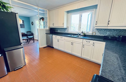 Mahone Bay Cottage | Entire home in Martins Point, NS