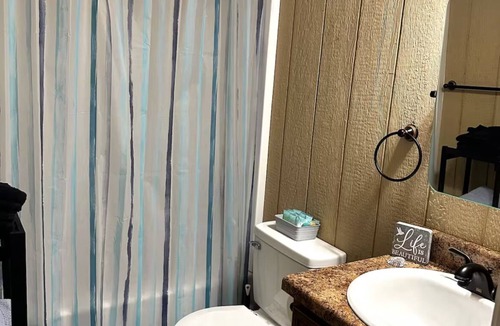 Glasgow House | Escape to Paradise; the perfect serene location for relaxation and adventure!