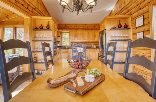 Lakeview Ski Chalet | Escape to Serenity: Mountain-Top Cottage with Stunning Lake Views in Harrington