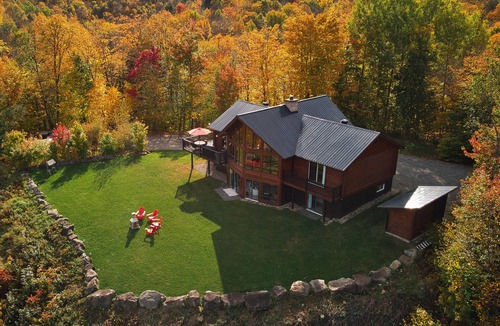 Lakeview Ski Chalet | Escape to Serenity: Mountain-Top Cottage with Stunning Lake Views in Harrington