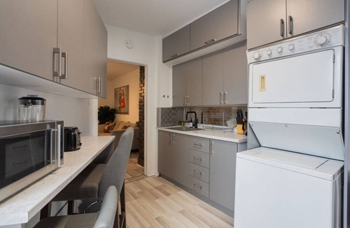 Griffintown Apartment | Excellent 4BR in Griffintown, Downtown MTL