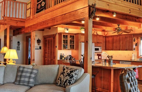 Boone Ski Chalet | Experience mountain views in this 3-bedroom chalet, perfect for family getaways in Boone, NC.