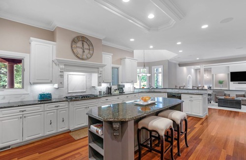 Waxhaw House | Experience the Retreat at Walden Pond set among 4 acres of natural beauty.