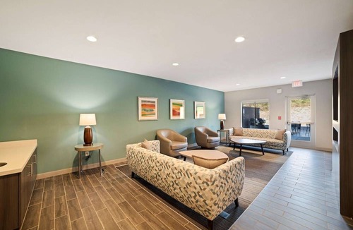 Greenville - Spartanburg Hotel | Extended Stay America Premier Suites Greenville Woodruff Rd