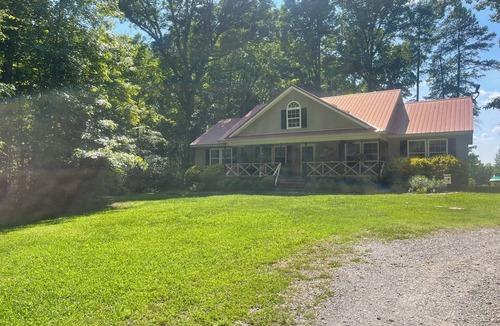 Rock Hill House | Fabulous 4-bedroom farmhouse located in charming Rock Hill-3 minutes from I-77!