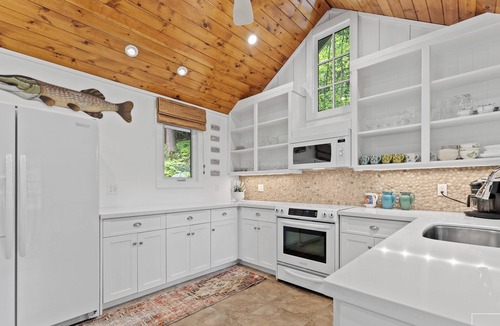 Muskoka Lakes House | Family Cottage on Lake Rosseau