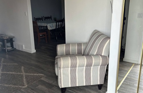 Hinton Apartment | Family Friendly 3BR Hinton Retreat : Gateway to Jasper National Park