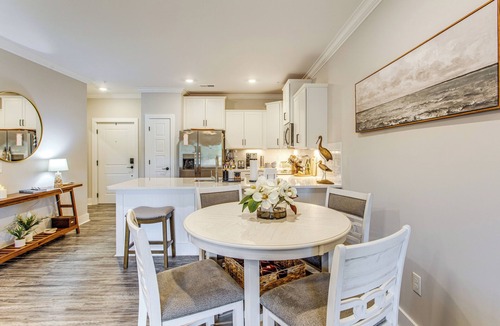 Calabash Apartment | Family Getaway in Calabash w/Pool; 9 Mi to Beach