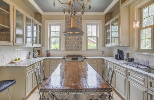 Laurinburg Villa | Family Laurinburg Home w/Private Yard & BBQ