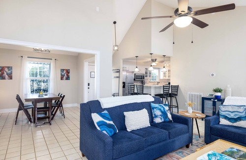 Conway Cottage | Family/Pet Friendly Riverfront Cottage with private Fishing Deck and Boat Dock.