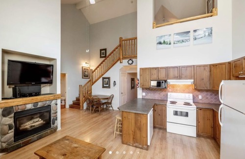 Fernie Condo | Fernie Riverside 3 Bedroom Condo - Mountain View