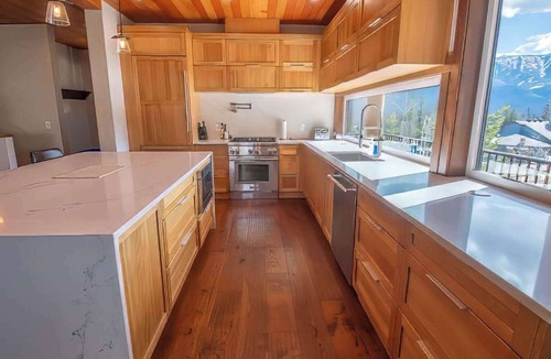 Fernie House | Fernie - Ski in/out Snow Creek Cabin #507