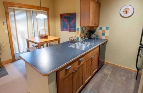 Fernie Condo | Fernie - Timberline Lodges King Fir #423