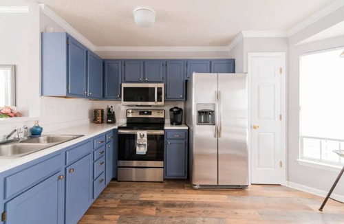 Pineville House | Few Mins to Ballantyne-Pet Friendly-1 Level Home-Private Plunge Pool in Backyard