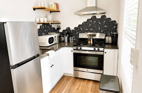 Summerville Cottage | Firethorn: Medical District, Summerville Cottage
