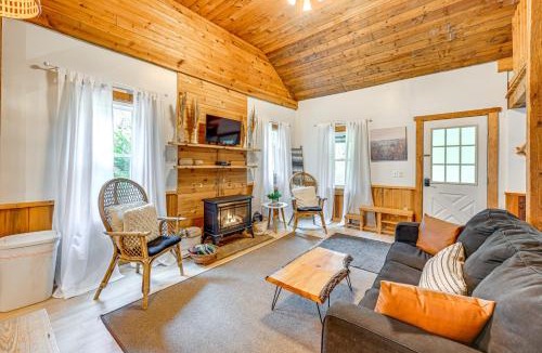 Robbinsville House | Fish & Water Raft: Cabin Near Lake Santeetlah