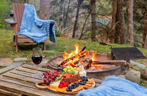 Robbinsville House | Fontana Lake-Access Cabin, Pet-Friendly, Game Room