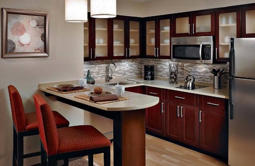 Florence Apartment | Free Breakfast, Outdoor Pool, 24 Hour Business Center. Near McLeod Regional Medical Center.