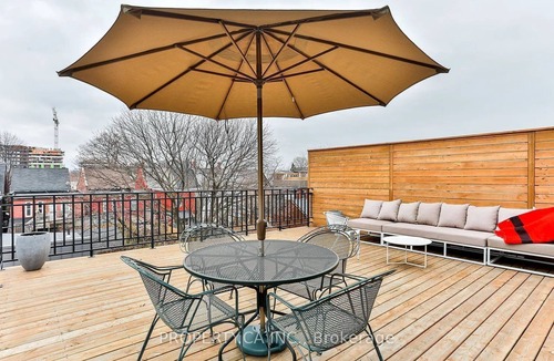 Little Portugal House | Gated Home Parking Yard Walk to Major international sporting event BMO - Main House