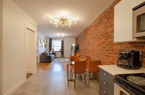 Plateau Mont Royal Condo | Gatsby/Rooftop/Terraces/Plateau/St-Denis/AC/TV