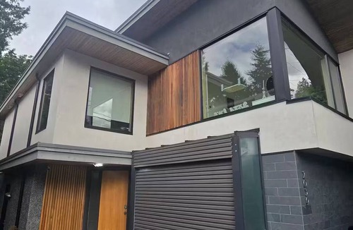 North Vancouver House | Gem of North Vancouver