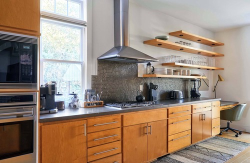 Germantown House | Germantown Gem | Spacious Private Yard, Parking | Walk to Dining, 5 Mins to Nissan Stadium, Less than 2 miles to Broadway, Workspace, Parking, 24 Hr Hospitality, Great for Families
