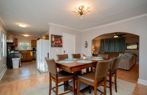 East Lake House | Get Away And Relax In Your Quiet, Private Chattanooga House