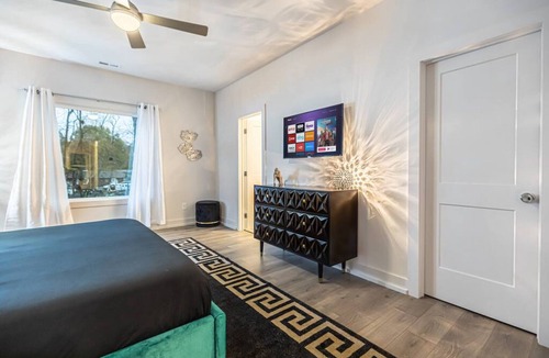 Sugar Creek House | Gorgeous Glam House Across from Park! 3 Bedrooms!