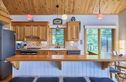 Pohenegamook Ski Chalet | Grand Chene - Private Spa & Lakefront