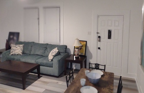 Elberton House | Granite Nest West Spacious 2 Bedroom - WiFi - TV