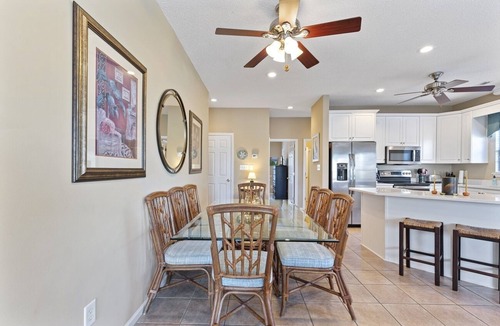 Surfside Beach House | Great Beach House - Pool - 3 min walk to the beach, pier & restaurants
