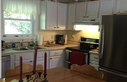 Cherokee Cottage | Great Fishing! Quiet & Relaxing! Close to Casino & Mingo Falls!