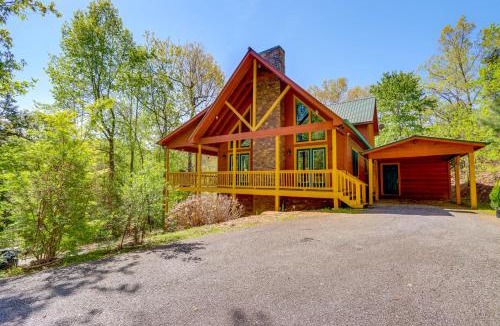 Hiawassee House | Great for Families! Lavish Hiawassee Cabin