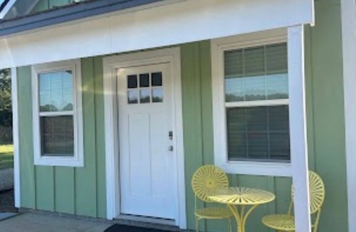 Lumberton Cottage | Green Cottage at Pecan Pines – Near I-95nLumberton NC/Pembroke NC