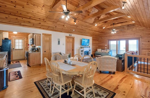 Sparta Cabin | Green Mountain Getaway | Hot Tub, Exercise Room, & Endless Views | Dog-Friendly
