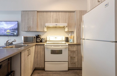 Griffintown Apartment | Griffintown Glam | Luxury Stay