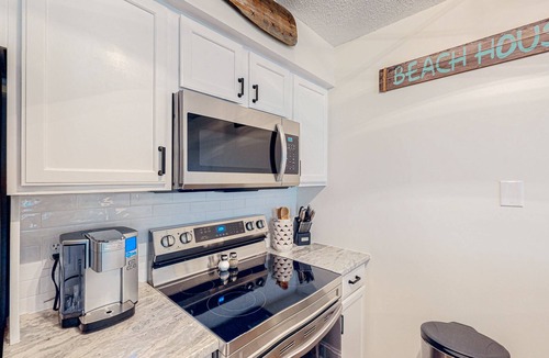 Sea Trail Condo | Ground-floor condo with patio, hot tub, in/outdoor pools, gym, washer/dryer, AC