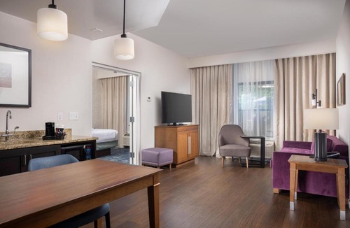 Skyland Hotel | Hampton Inn and Suites Asheville Airport