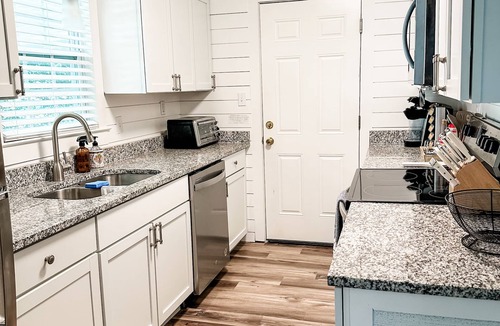 Hanahan House | Hanahan Hideaway : Family-Friendly & Central : Home away from home!