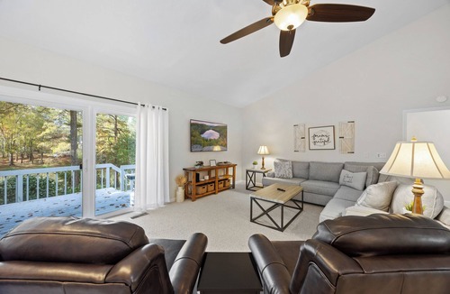 Pinehurst House | HappyBirdies 3 Bedroom Golf Retreat in Pinehurst Dog Friendly