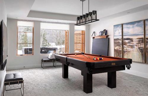 Mont-Tremblant Ski Chalet | Havre 115 Des Montagnes Luxurious & Modern Ski-in Ski-out