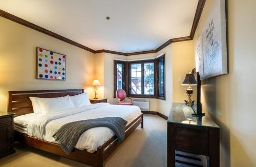 Mont-Tremblant Pedestrian Village House | Heart of Tremblant - BONDURANT 95-10