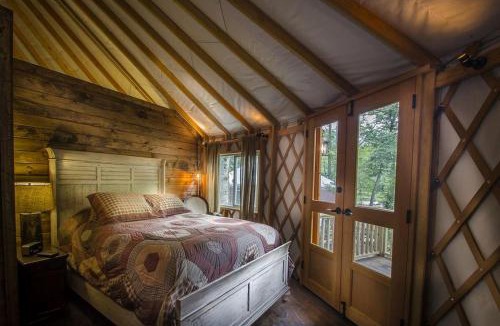 Topton Other | Heavenly Yurt with Modern Interior in Topton, North Carolina