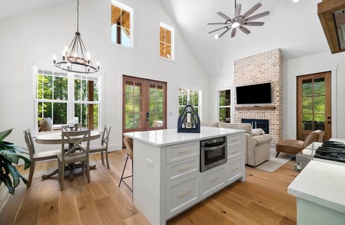 Taylors Cottage | Hickory Cottage - 1bdrm Retreat